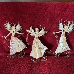 Vintage 80-90’s gorgeous 3 piece golden metal angels!!